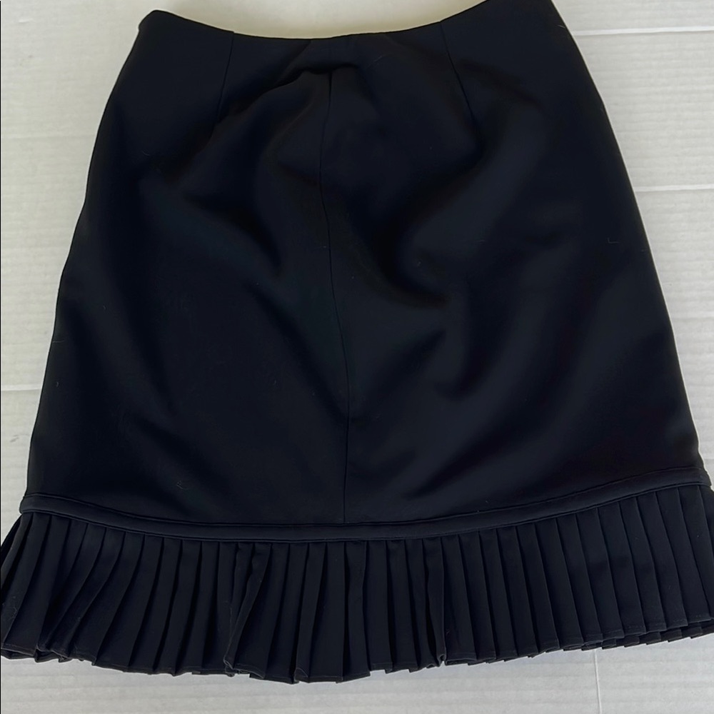 Elegant Black Pleated Skirt